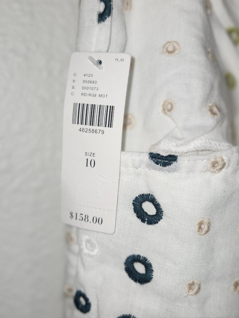 Classic Staple with a Modern Twist!
Gorgeous Linen Pants - Picture 10 of 10